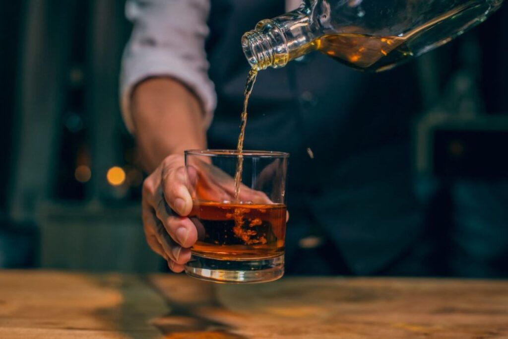 How to Drink Whisky the Right Way